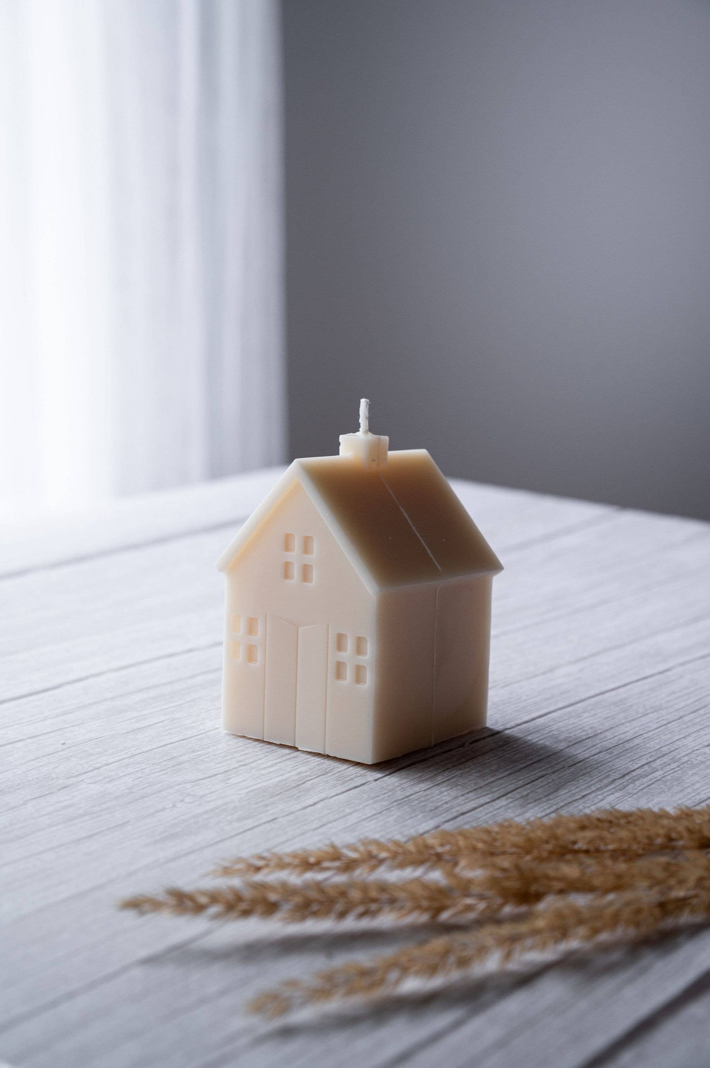 Holiday House Candle