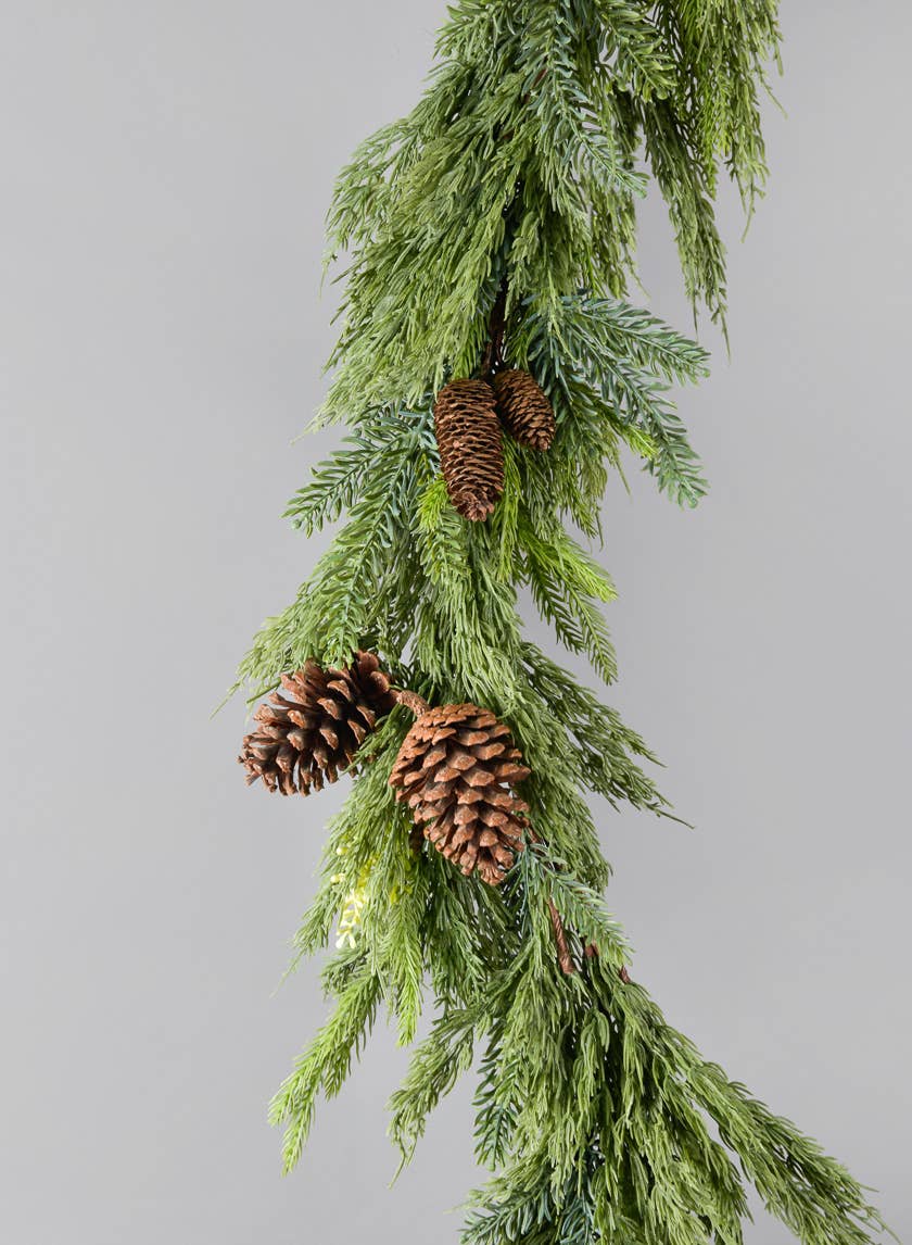 Pine Garland With Pine Cones - 6ft