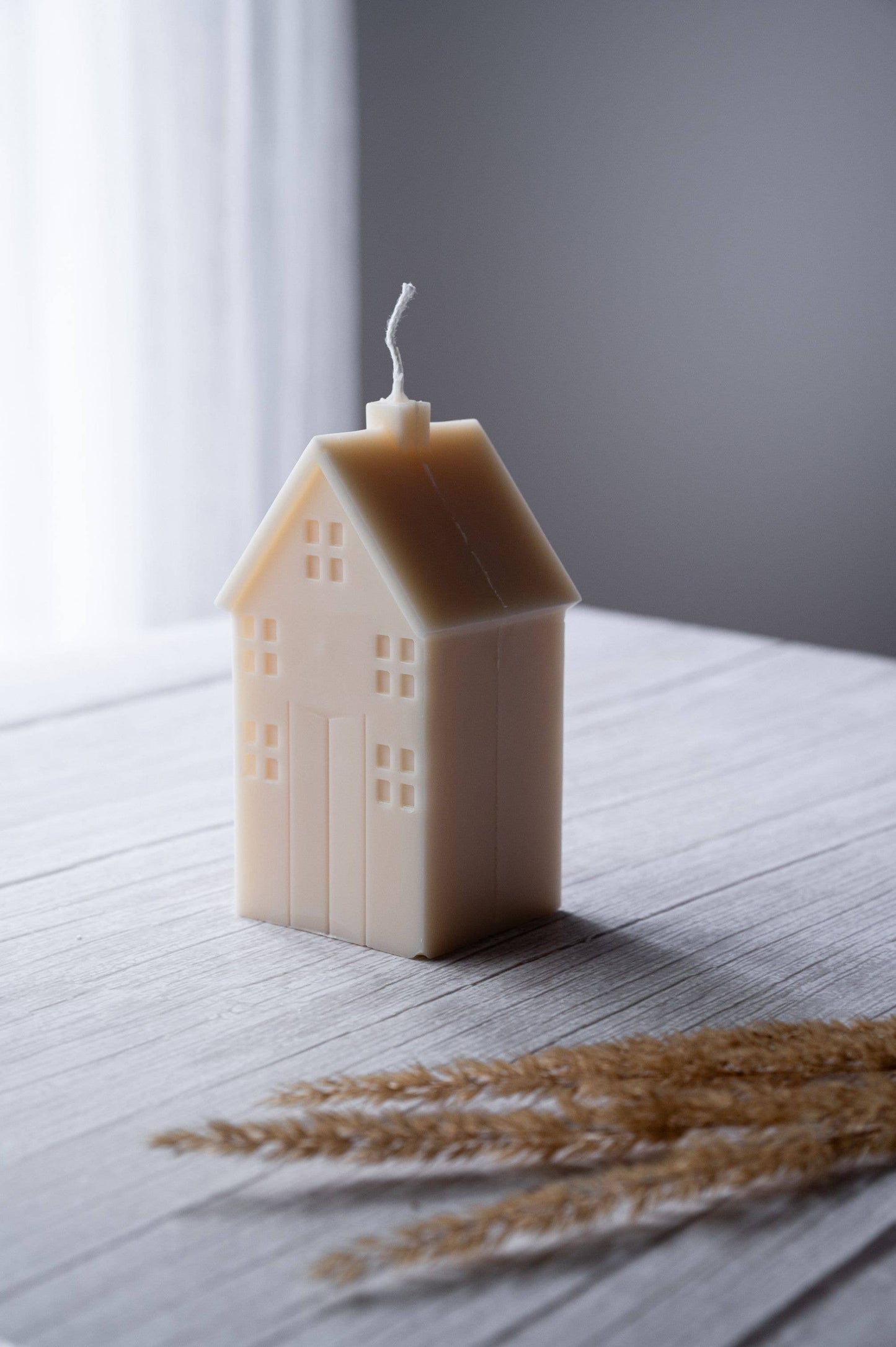 Holiday House Candle