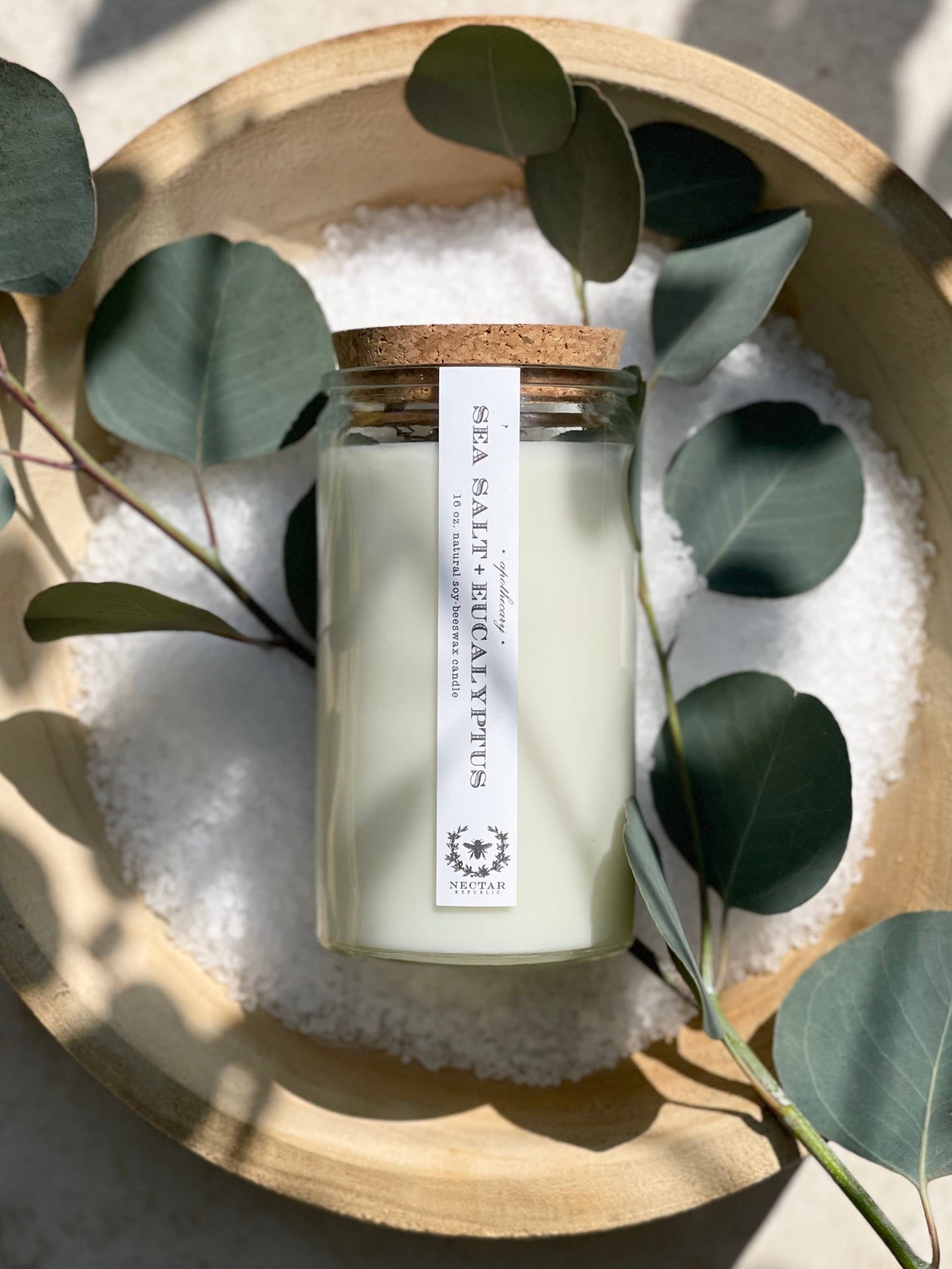 Sea Salt + Eucalyptus : Apothecary Candle