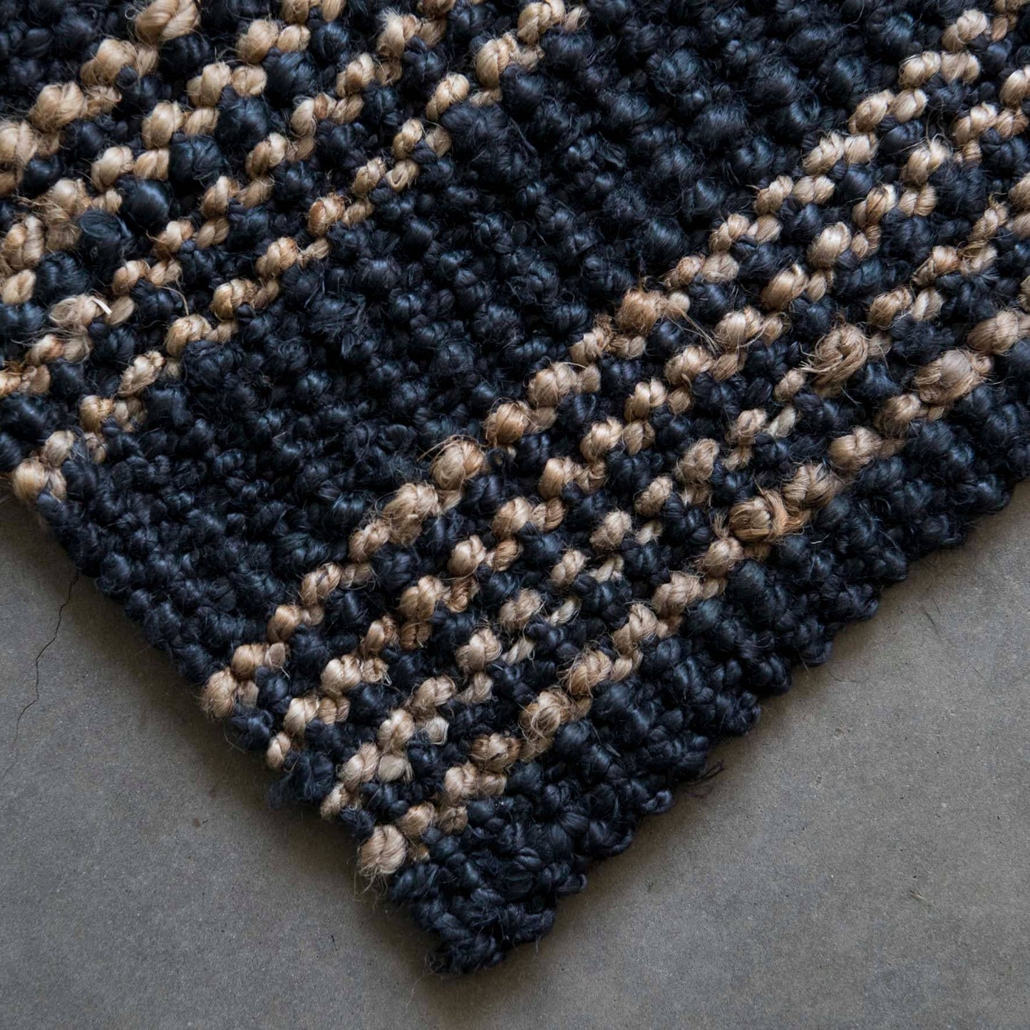 Hand Crafted Jute Rugs 2'x3'