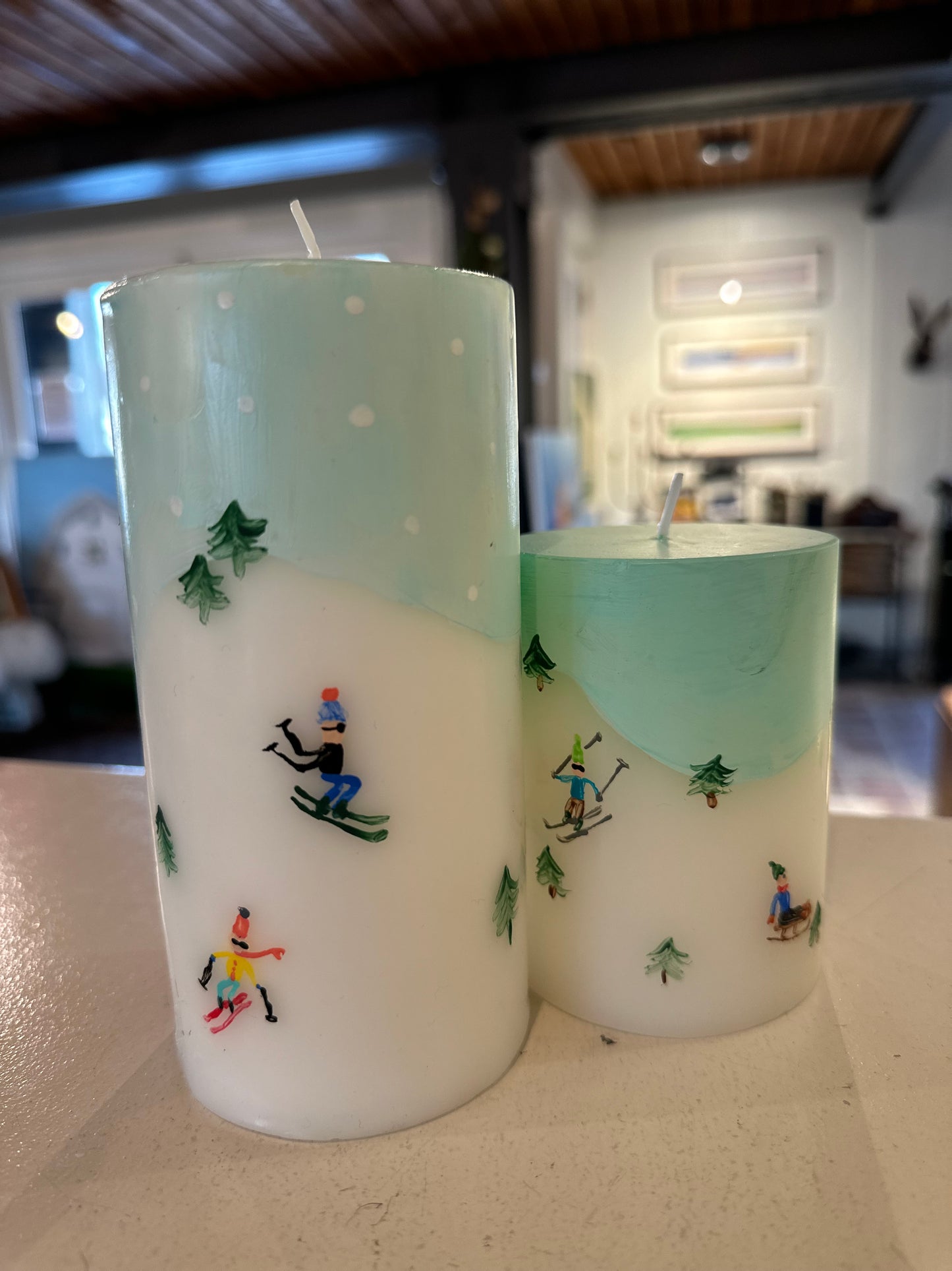 Skiers Pillar Candle