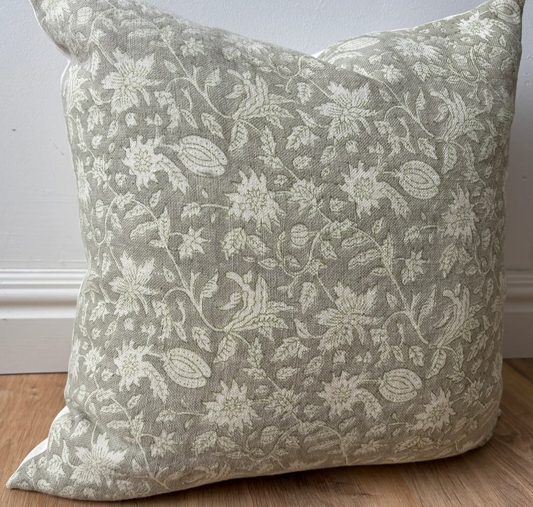 Throw Pillows - Design 105