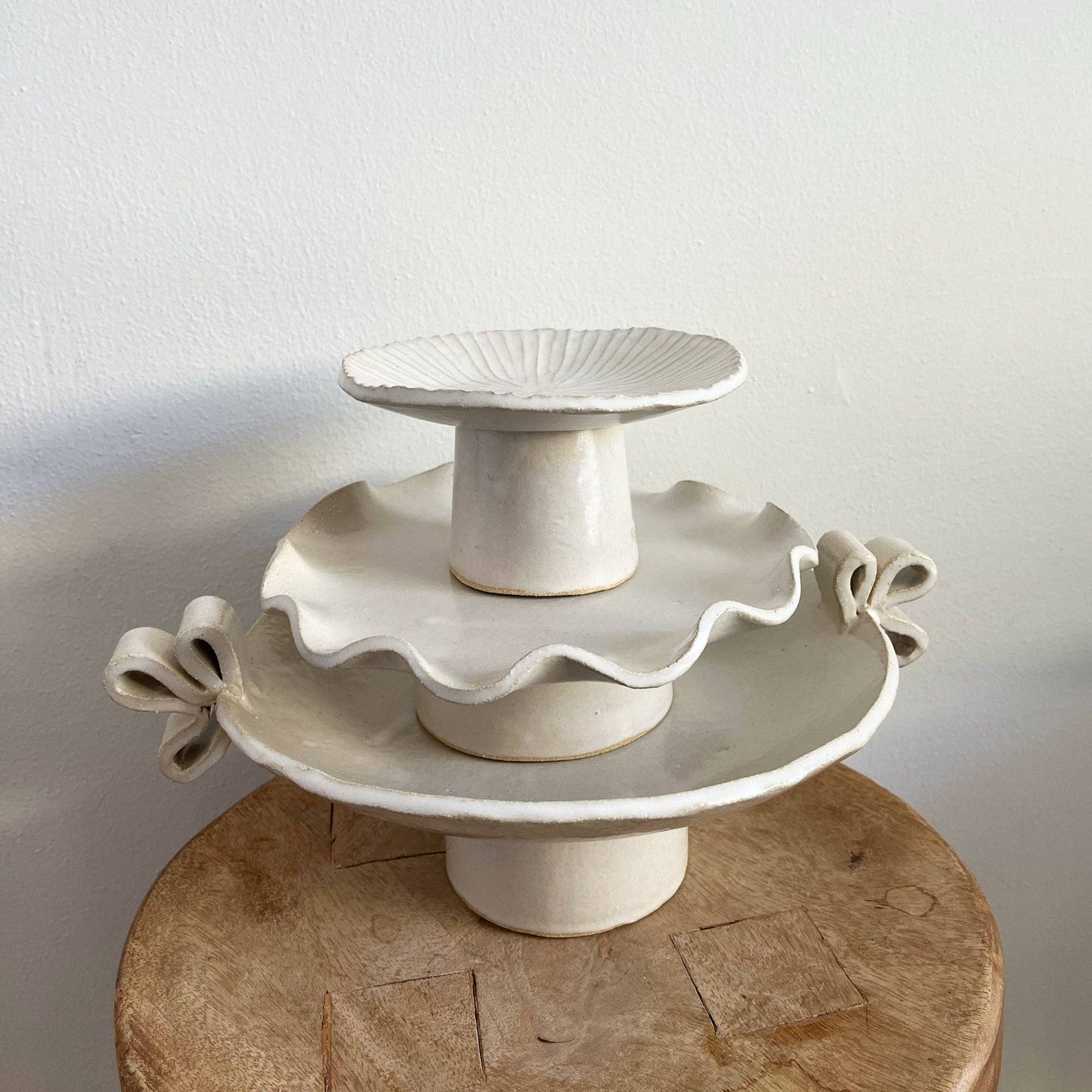 Ribbon Pedestal Bowl